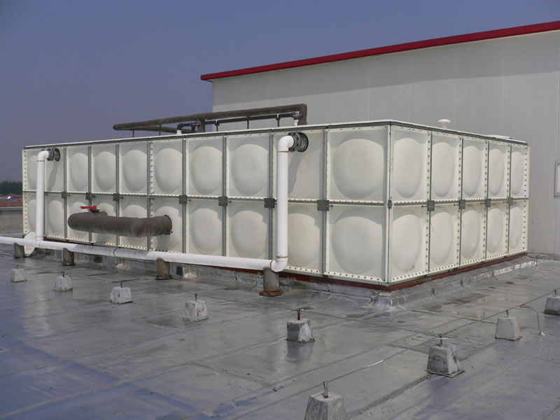 玻璃钢水箱的安全稳定性。